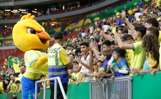 DF vai liberar servidores mais cedo em dias de jogos da Seleção