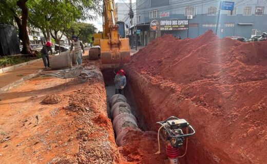 Paranoá ganha nova rede de águas pluviais na avenida principal