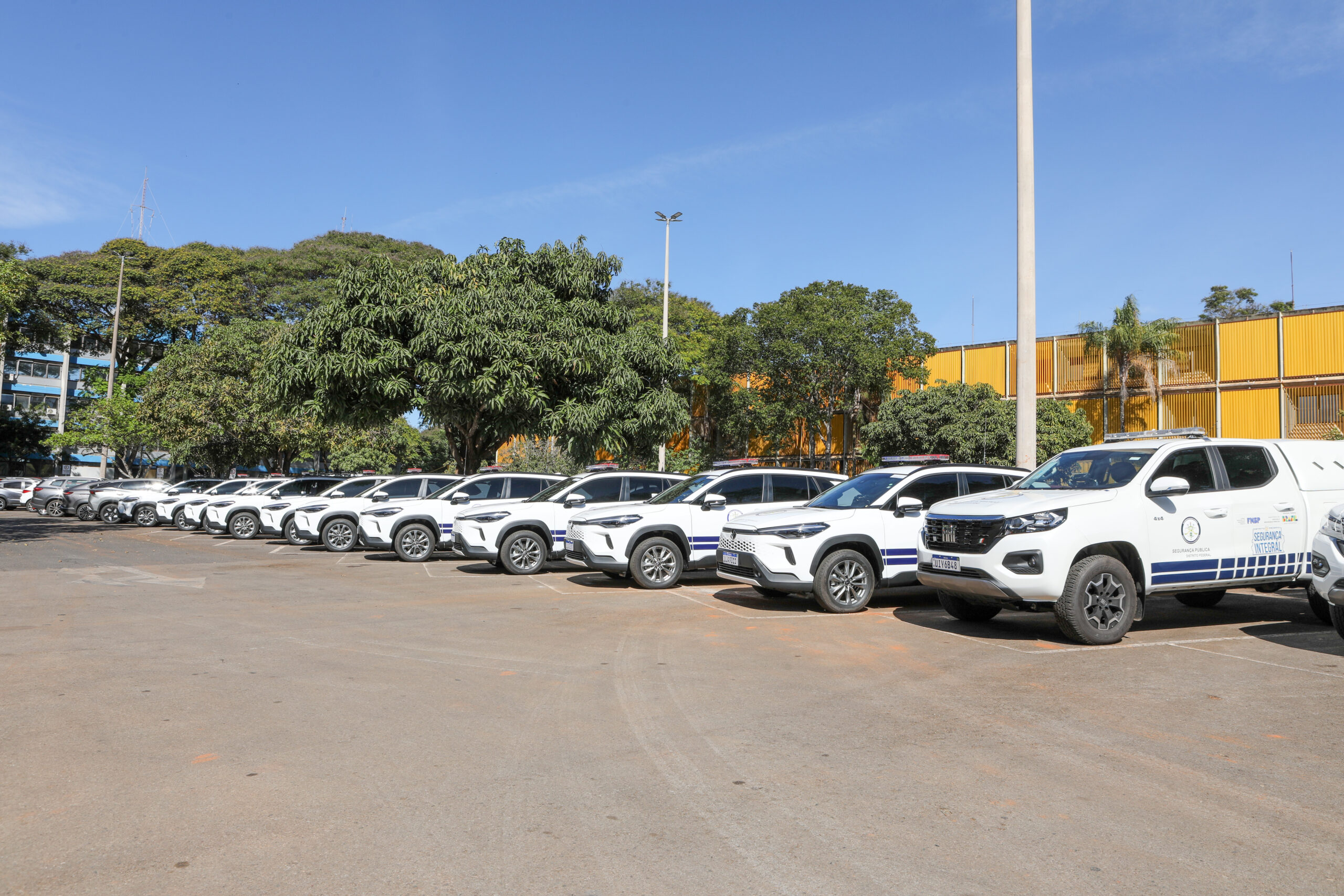 Segurança pública do DF recebe 13 novas viaturas para operações integradas