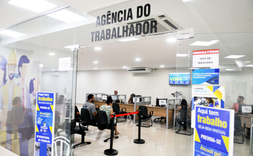 Agências do trabalhador têm mais de 800 vagas de emprego no DF