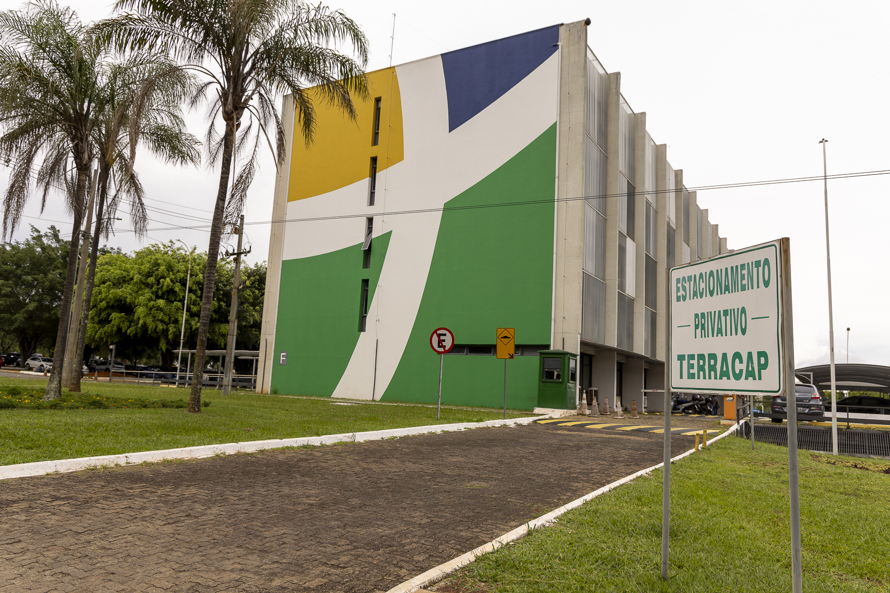 Fachada da sede da Terracap no Distrito Federal